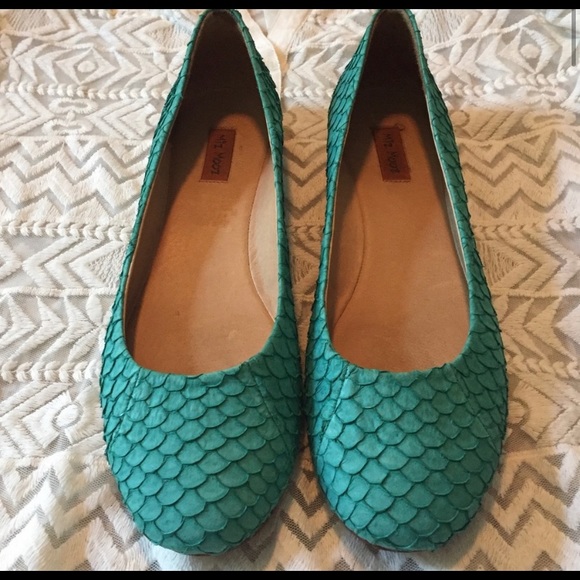 Miz mooz green scale panther flat sz 10 - Picture 4 of 7